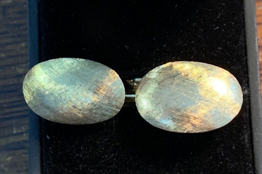 Vintage cufflinks, gold