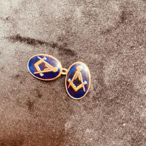 Masonic cuff links, Masonic symbol,square and compass 9ct yellow gold. chain linked