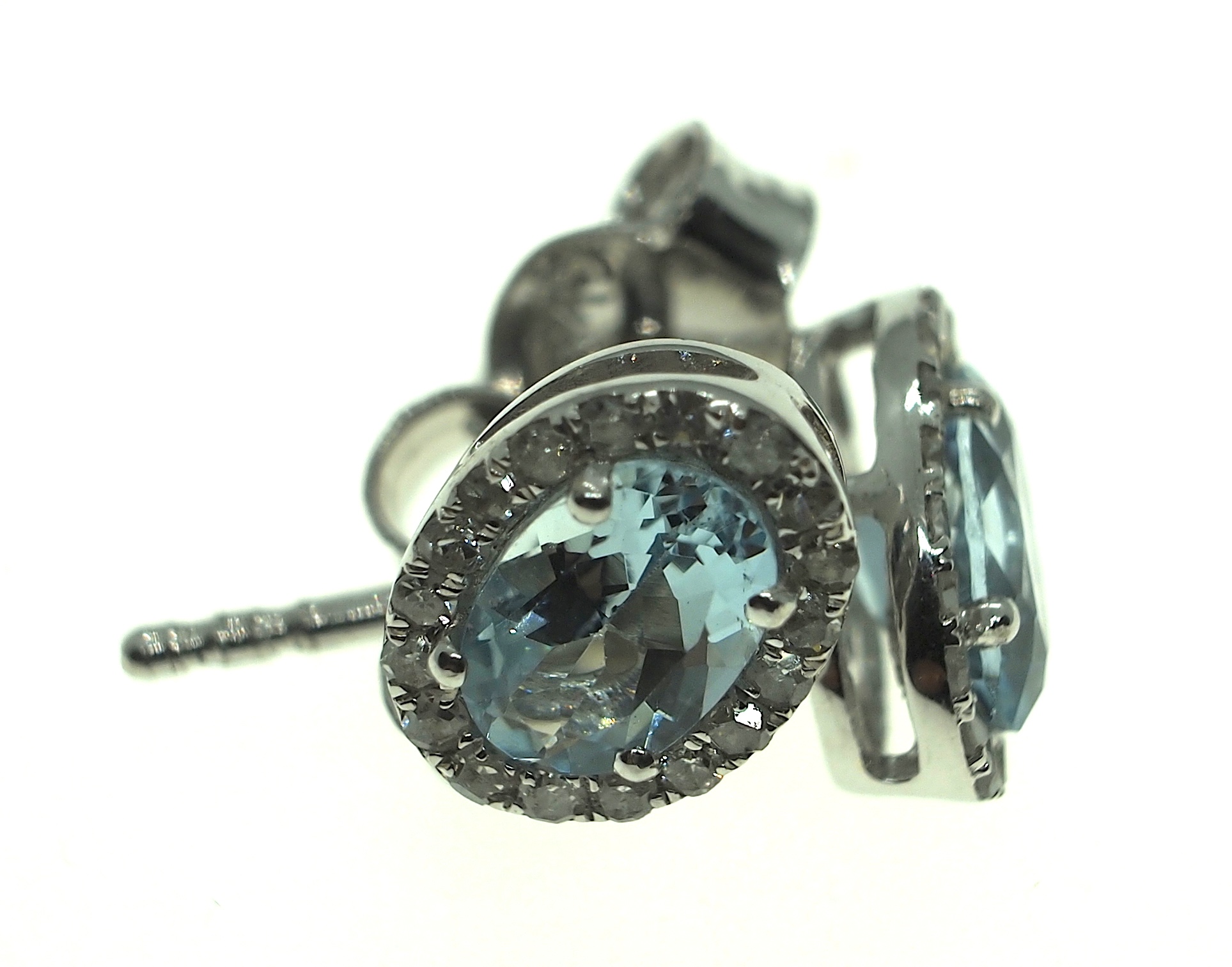 Aquamarine stud ear rings - Image 3