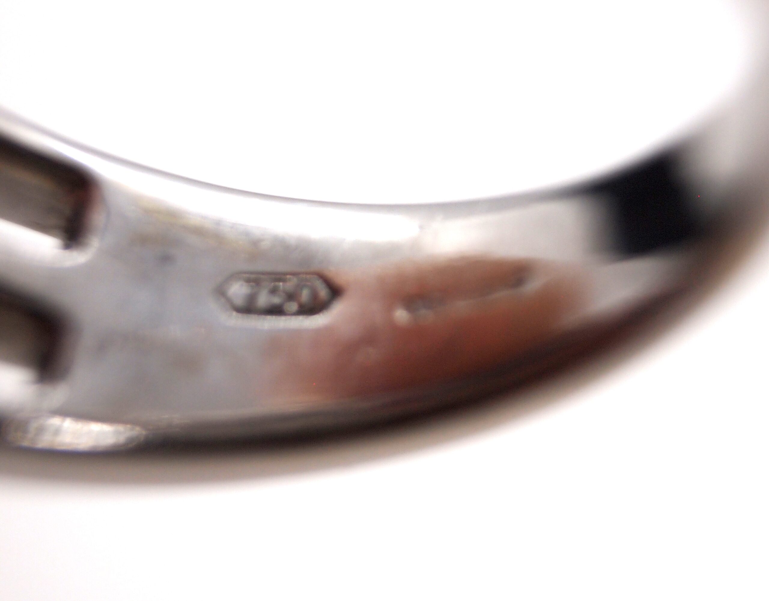 Diamond 'Bubble' ring - Image 3